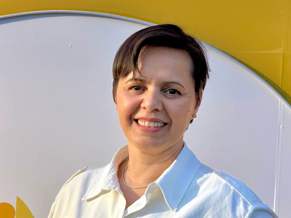 Cristina, corretora de imóveis, CRECI 296751