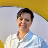 Cristina, corretora de imóveis